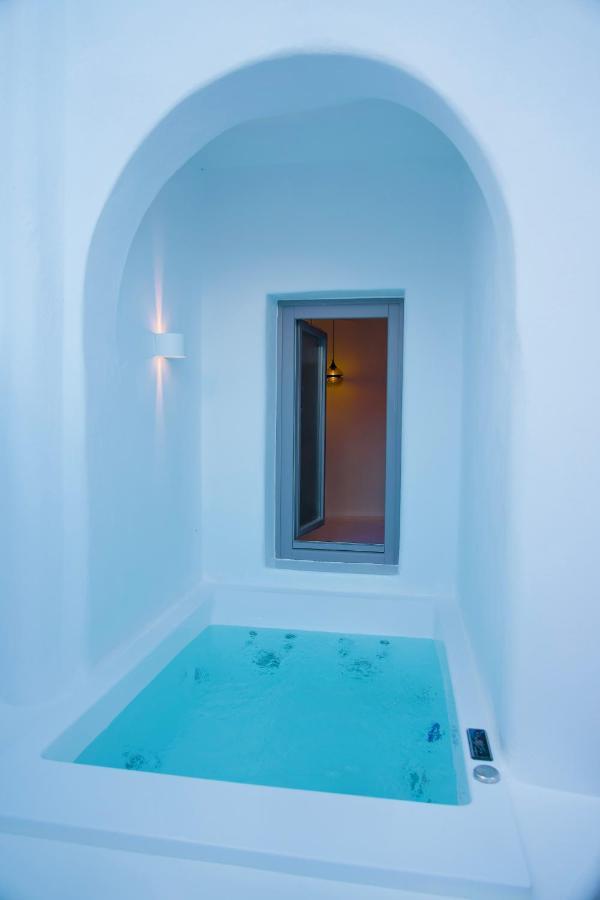 Eternity Suites Santorini Тира Экстерьер фото