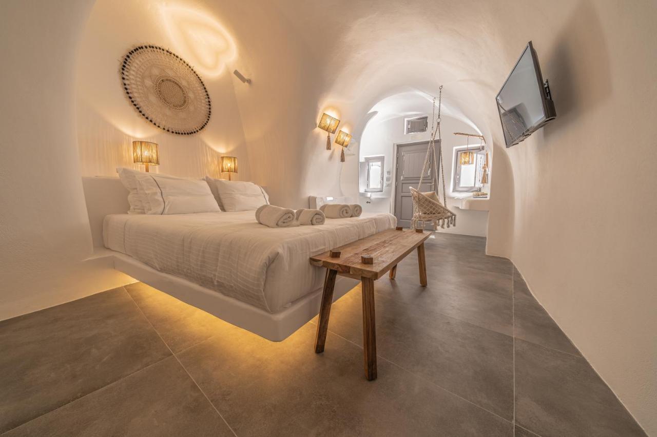 Eternity Suites Santorini Тира Экстерьер фото