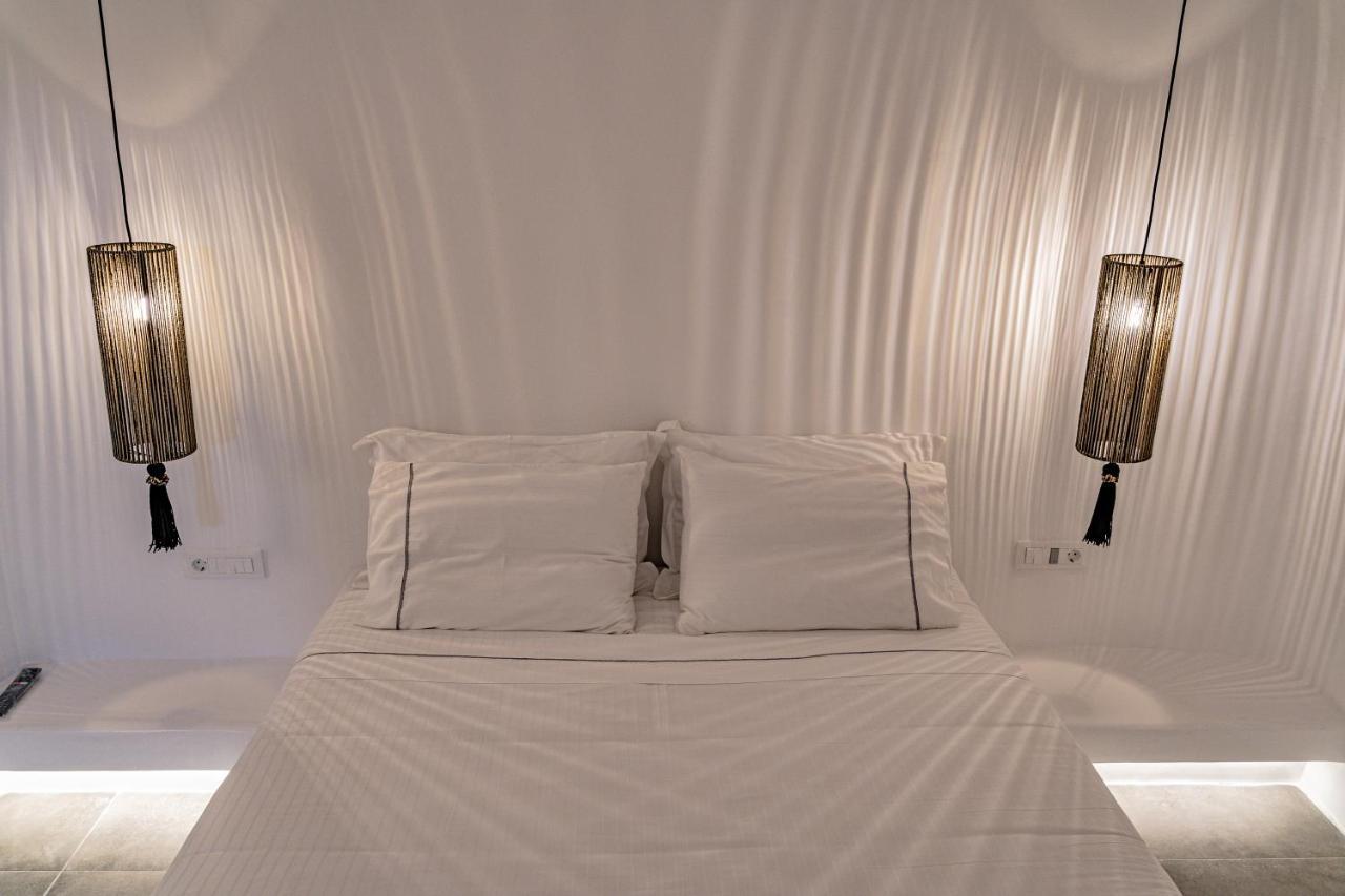 Eternity Suites Santorini Тира Экстерьер фото
