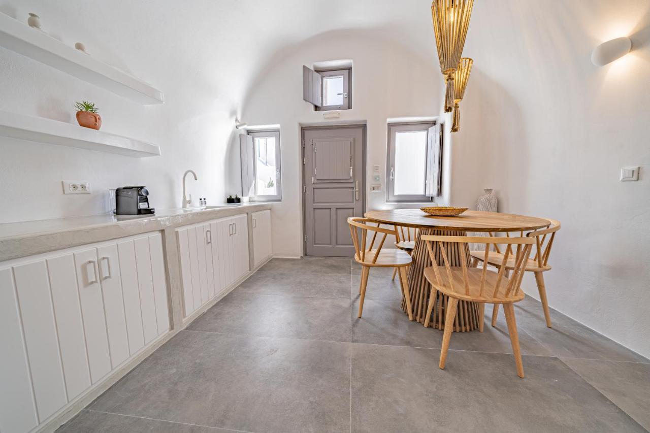 Eternity Suites Santorini Тира Экстерьер фото