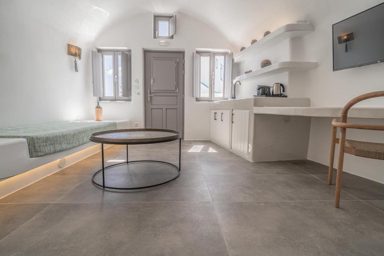 Eternity Suites Santorini Тира Экстерьер фото